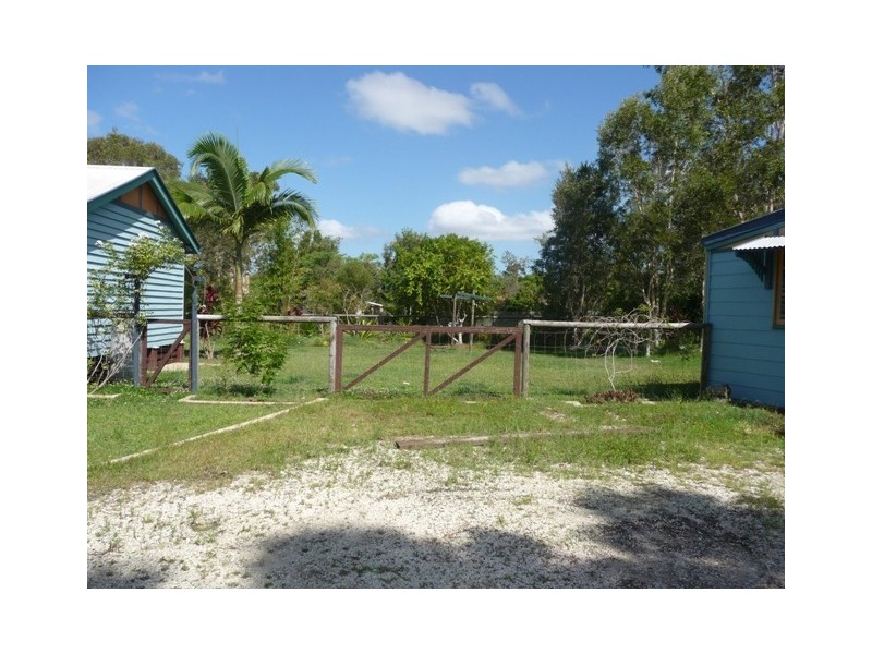 25  Discovery Dr, Cooloola Cove QLD 4580