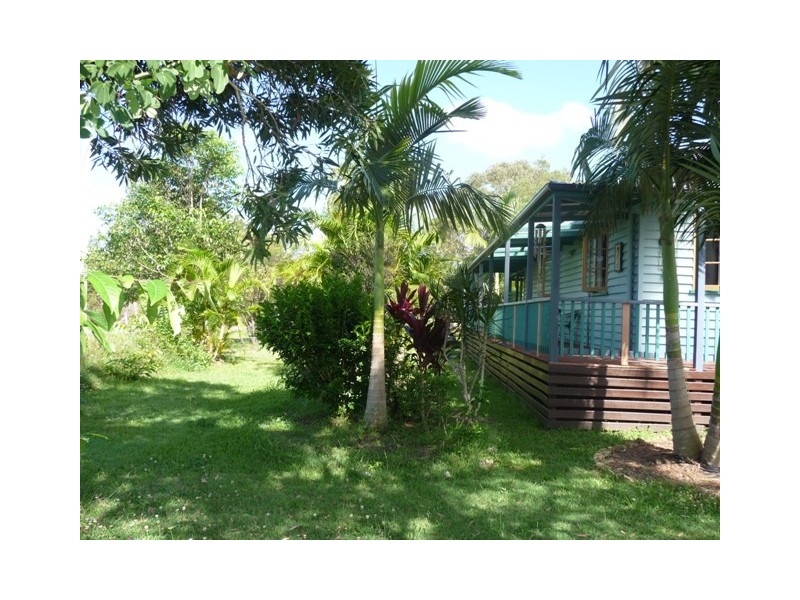 25  Discovery Dr, Cooloola Cove QLD 4580