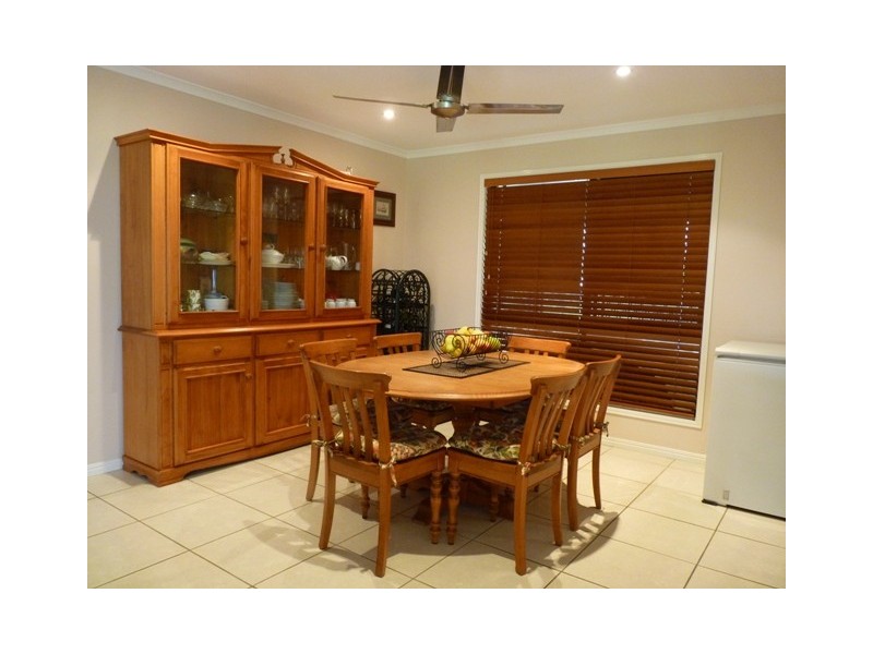 18 Banksia Ave, Tin Can Bay QLD 4580