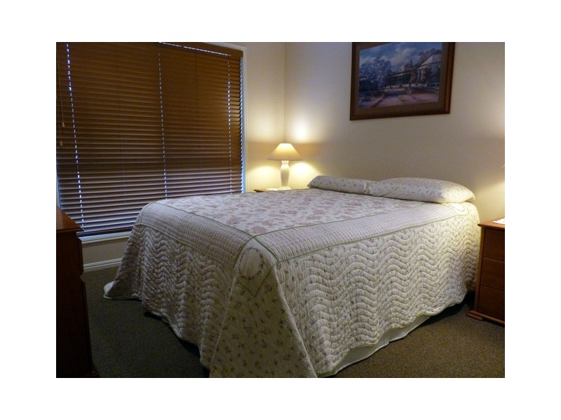 18 Banksia Ave, Tin Can Bay QLD 4580