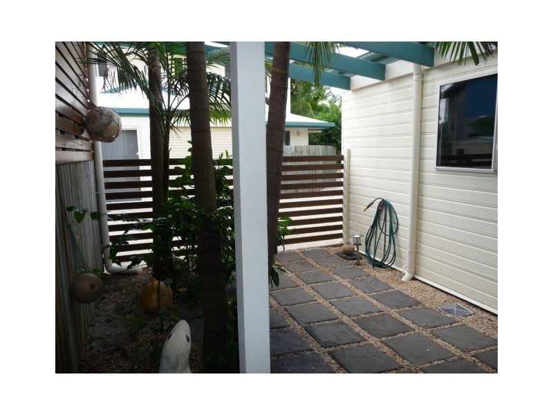 3/8 Mitchell Street, Tin Can Bay QLD 4580