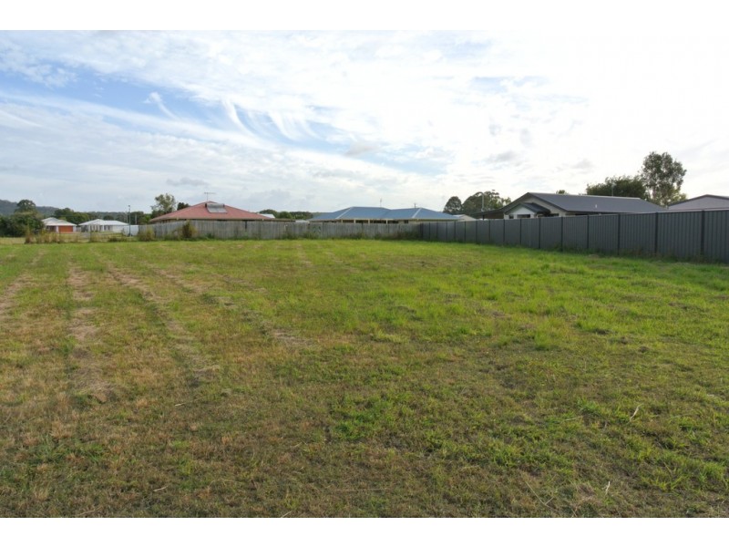 15 Capstan Crt, Cooloola Cove QLD 4580