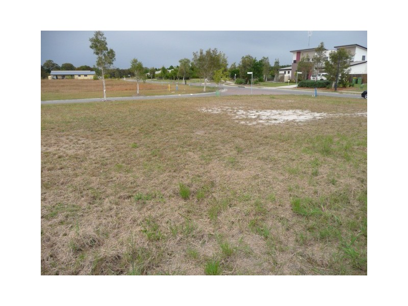 17 Sanctuary way, Cooloola Cove QLD 4580