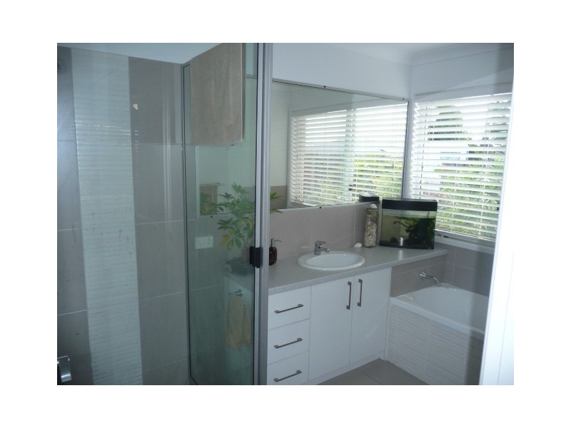 14 Dryandra Court, Tin Can Bay QLD 4580