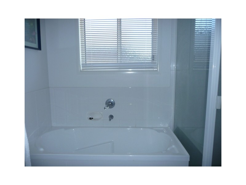 15 Marco Polo Dr, Cooloola Cove QLD 4580