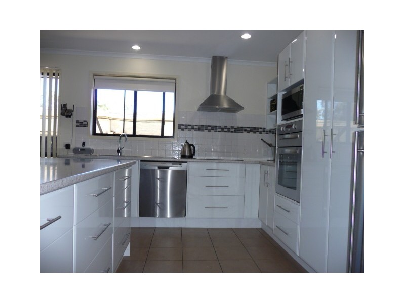 7 Sanctuary Way, Cooloola Cove QLD 4580