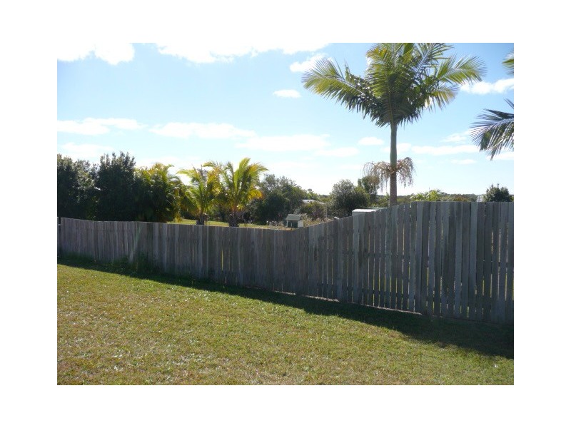 17 Investigator Ave, Cooloola Cove QLD 4580