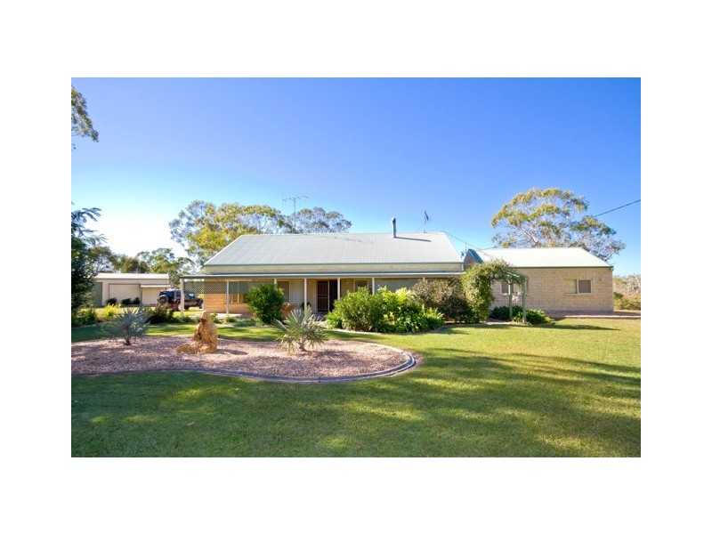7 Iberia Ct, Cooloola Cove QLD 4580