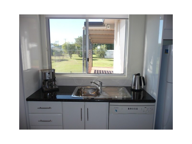 9 Whiting St, Tin Can Bay QLD 4580