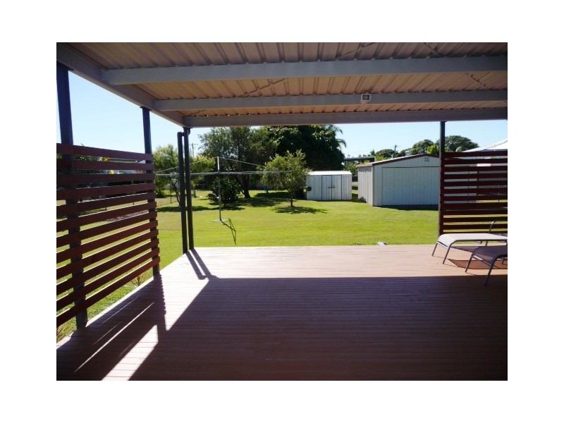 9 Whiting St, Tin Can Bay QLD 4580