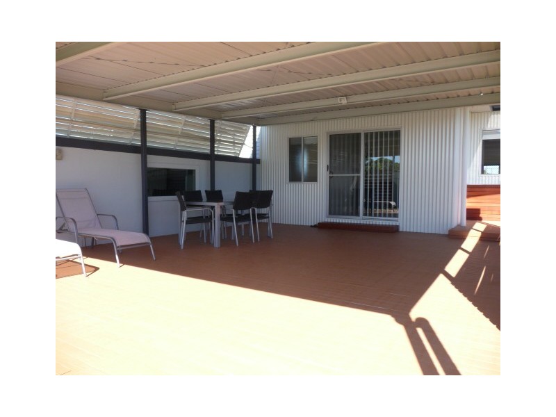 9 Whiting St, Tin Can Bay QLD 4580