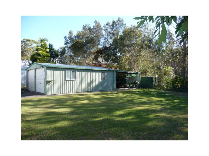 11 Beagle Ave, Cooloola Cove QLD 4580