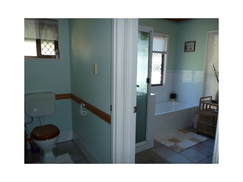 11 Beagle Ave, Cooloola Cove QLD 4580