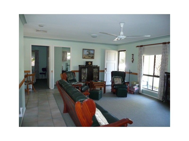 11 Beagle Ave, Cooloola Cove QLD 4580