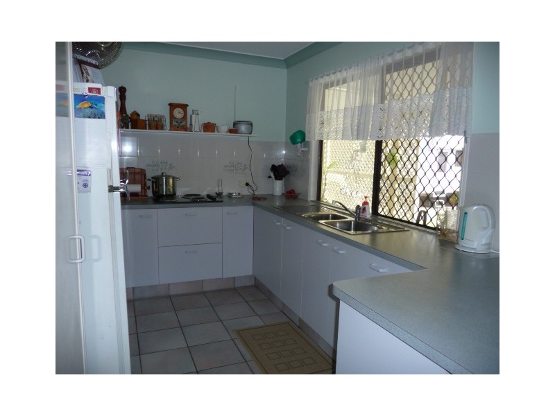 11 Beagle Ave, Cooloola Cove QLD 4580