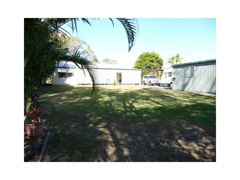 11 Beagle Ave, Cooloola Cove QLD 4580