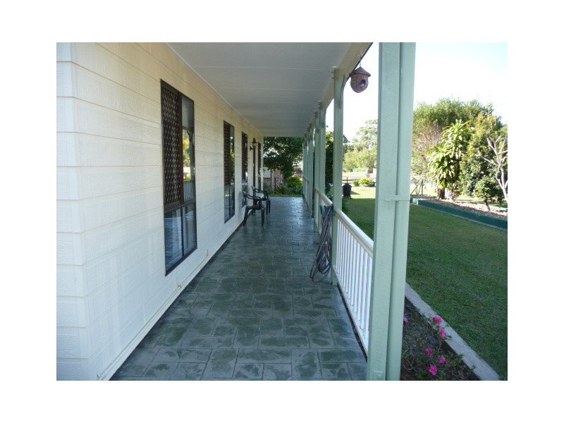 11 Beagle Ave, Cooloola Cove QLD 4580