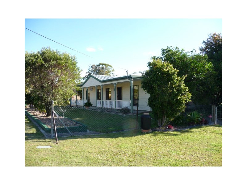 11 Beagle Ave, Cooloola Cove QLD 4580