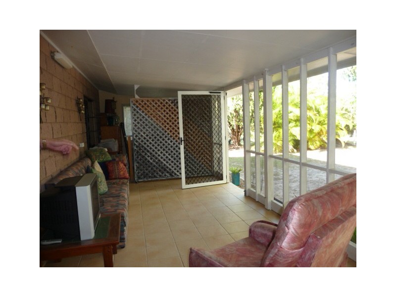 6 Doric Court, Cooloola Cove QLD 4580