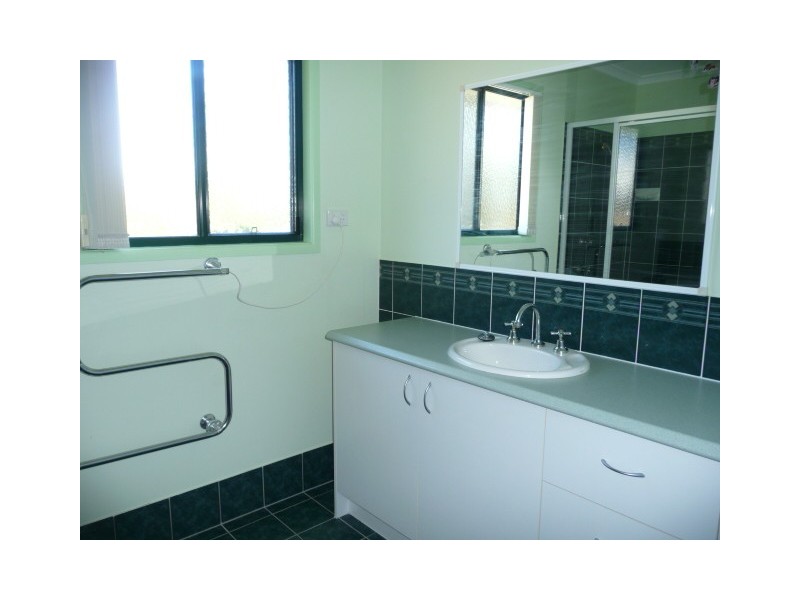 8 Gypsy Ct, Cooloola Cove QLD 4580