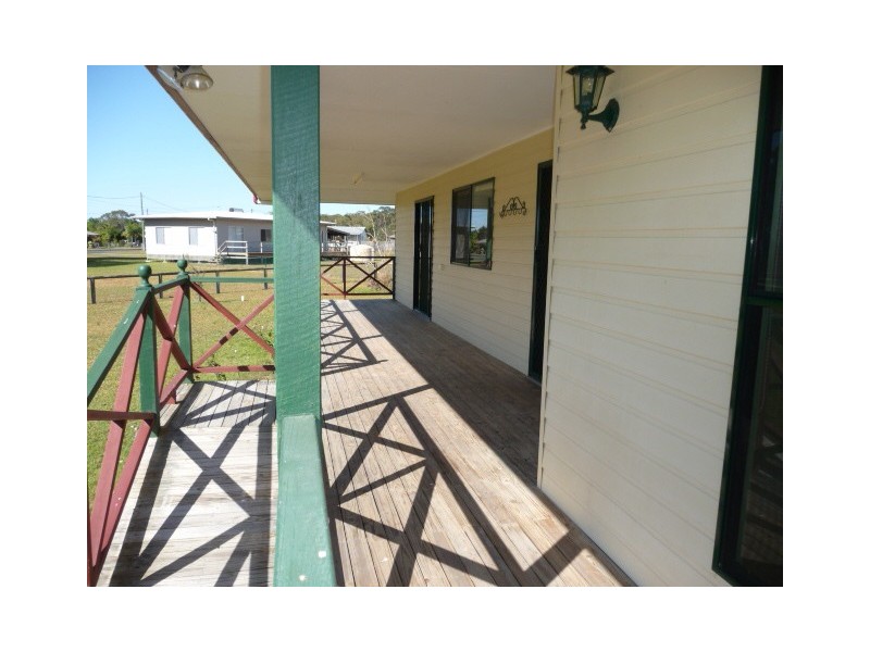8 Gypsy Ct, Cooloola Cove QLD 4580