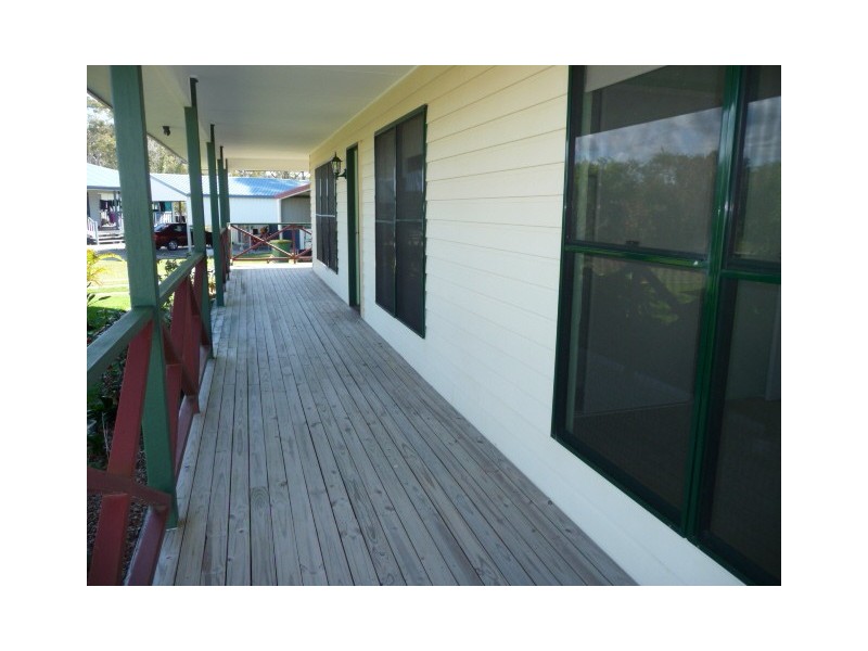 8 Gypsy Ct, Cooloola Cove QLD 4580