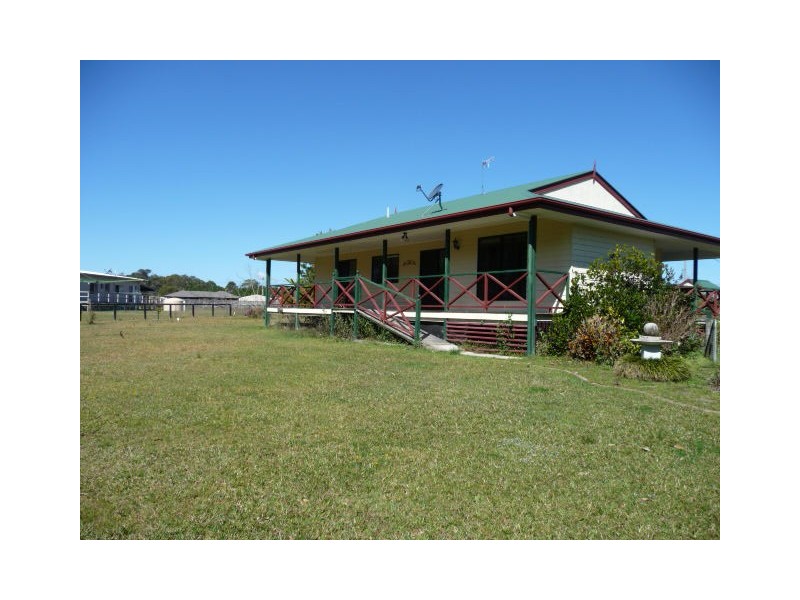 8 Gypsy Ct, Cooloola Cove QLD 4580