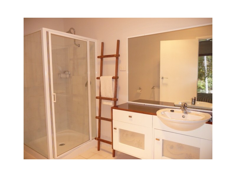 17 Batavia Court, Cooloola Cove QLD 4580