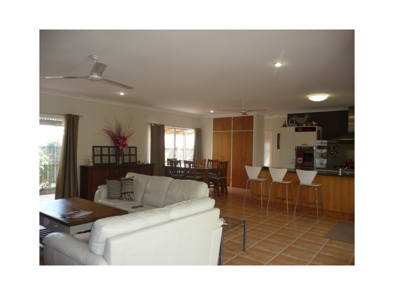 17 Batavia Court, Cooloola Cove QLD 4580