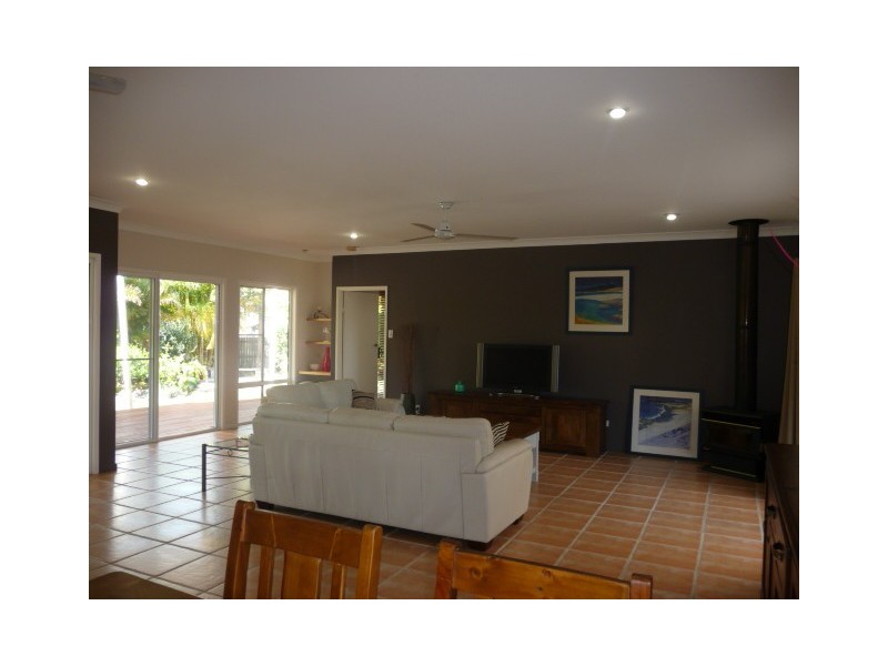 17 Batavia Court, Cooloola Cove QLD 4580