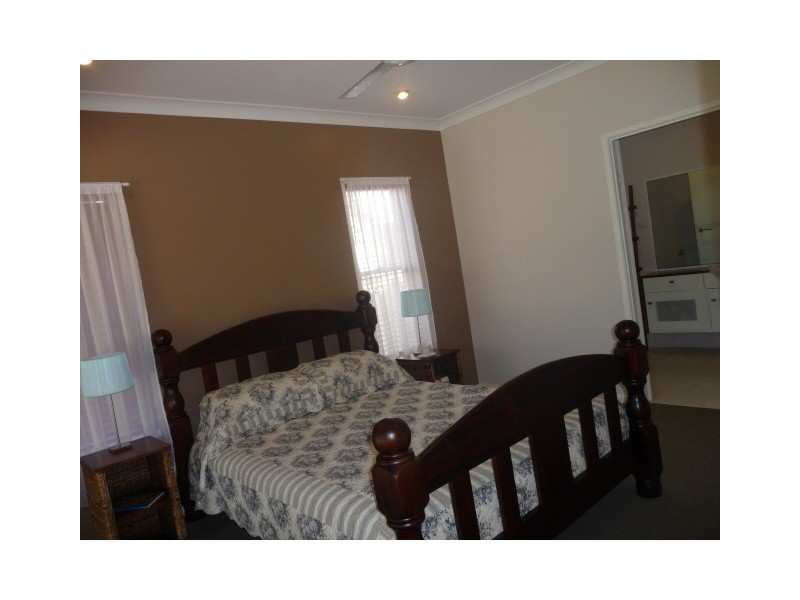 17 Batavia Court, Cooloola Cove QLD 4580