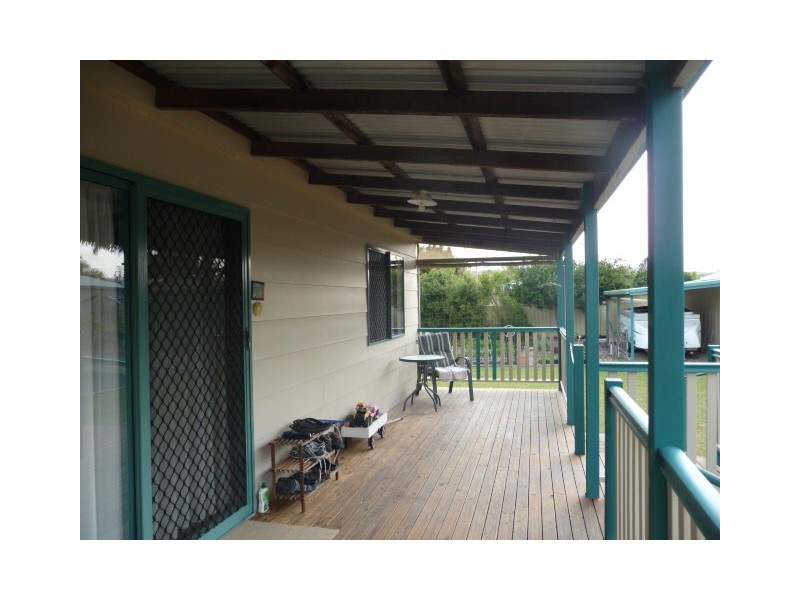 6 Victory Court, Cooloola Cove QLD 4580