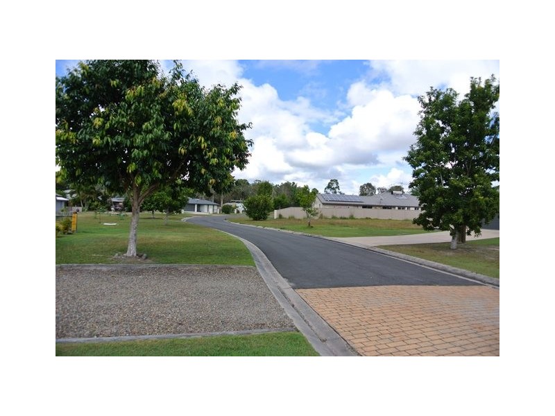37 Fyshburn Drive, Cooloola Cove QLD 4580