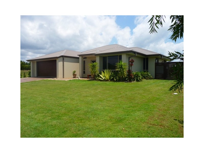 54 Creekside Esplanade, Cooloola Cove QLD 4580