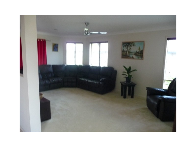 54 Creekside Esplanade, Cooloola Cove QLD 4580