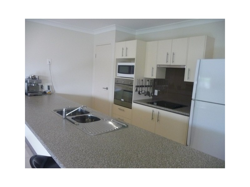 54 Creekside Esplanade, Cooloola Cove QLD 4580