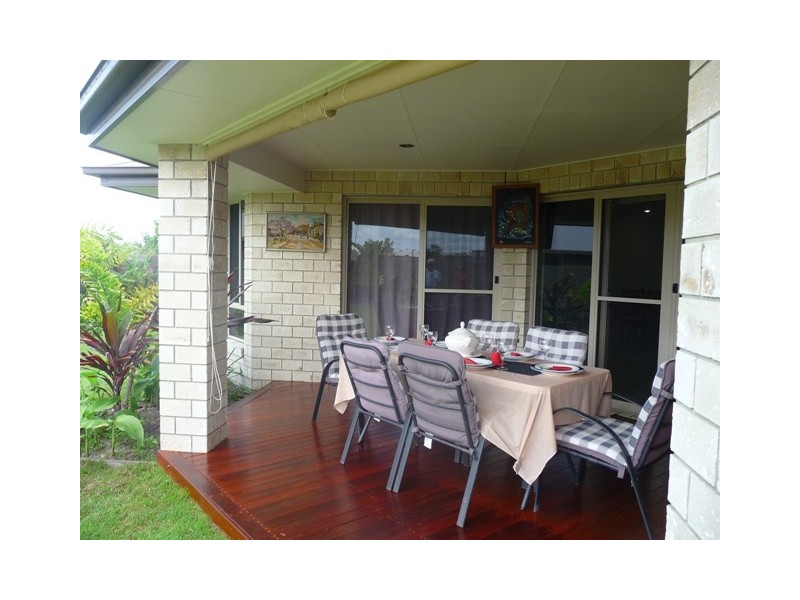 54 Creekside Esplanade, Cooloola Cove QLD 4580