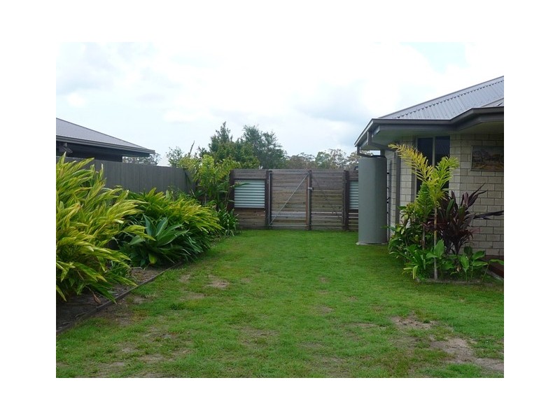 54 Creekside Esplanade, Cooloola Cove QLD 4580