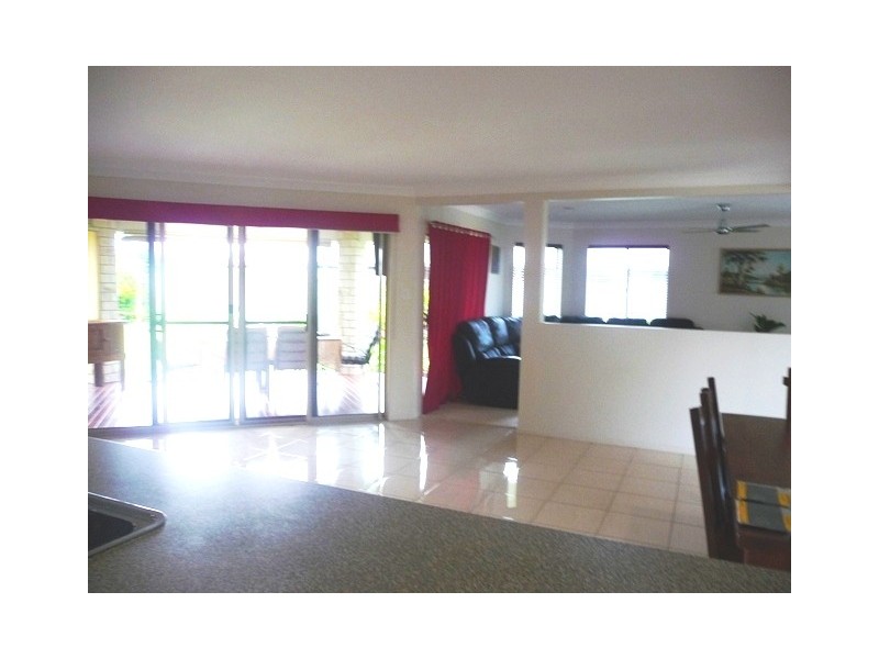 54 Creekside Esplanade, Cooloola Cove QLD 4580