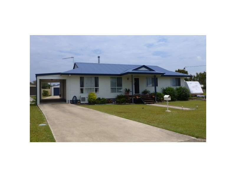 25 Dreadnought Av, Cooloola Cove QLD 4580
