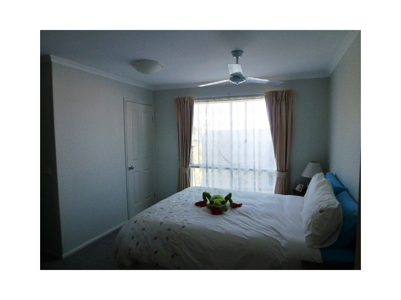 25 Dreadnought Av, Cooloola Cove QLD 4580