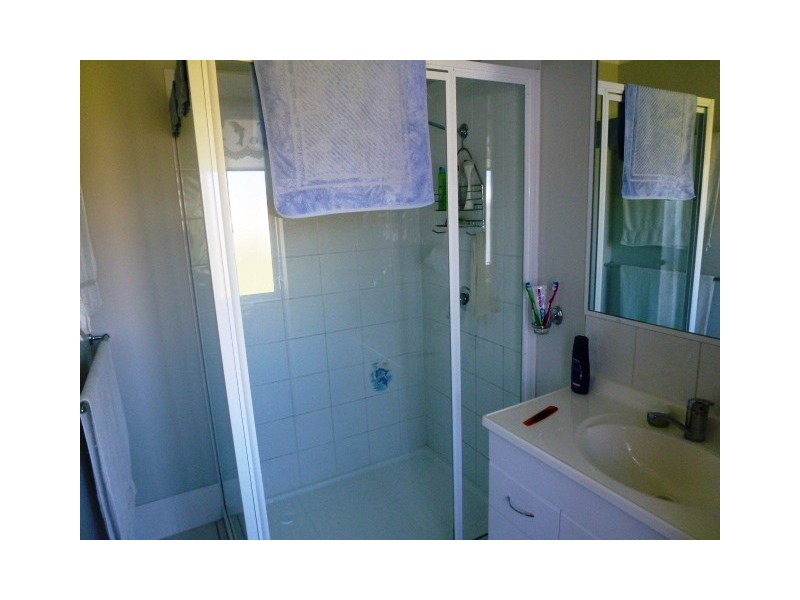 25 Dreadnought Av, Cooloola Cove QLD 4580