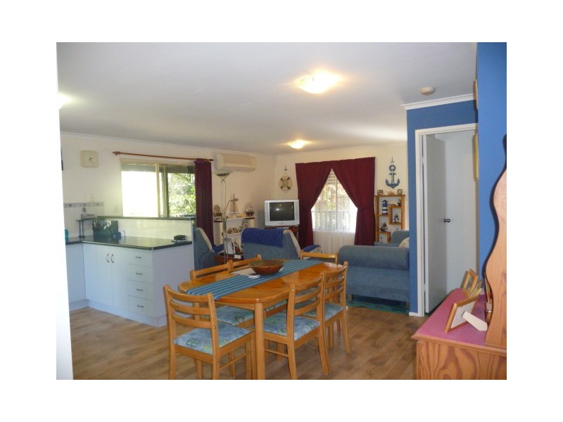 27 Queen Elizabeth Dr, Cooloola Cove QLD 4580