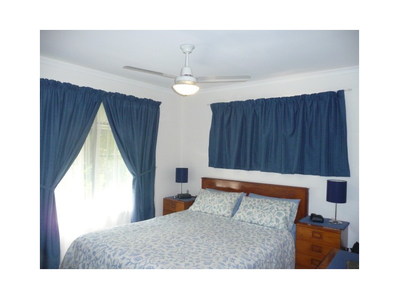 27 Queen Elizabeth Dr, Cooloola Cove QLD 4580