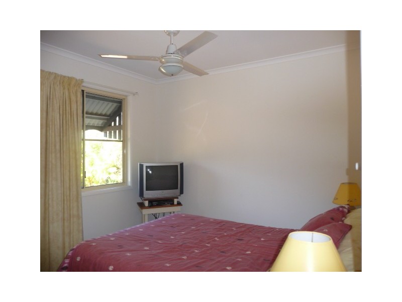 27 Queen Elizabeth Dr, Cooloola Cove QLD 4580