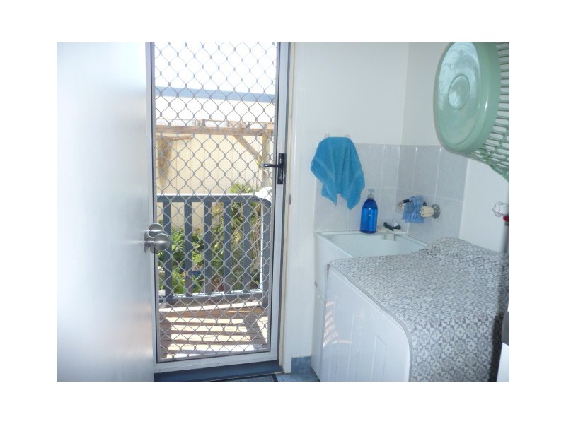 27 Queen Elizabeth Dr, Cooloola Cove QLD 4580