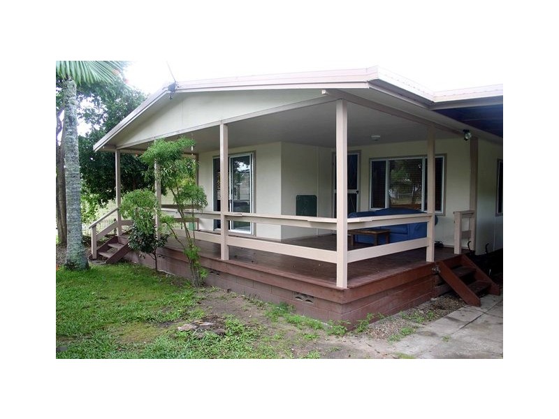 32 Tailor St, Tin Can Bay QLD 4580