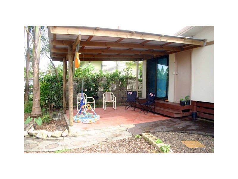 32 Tailor St, Tin Can Bay QLD 4580