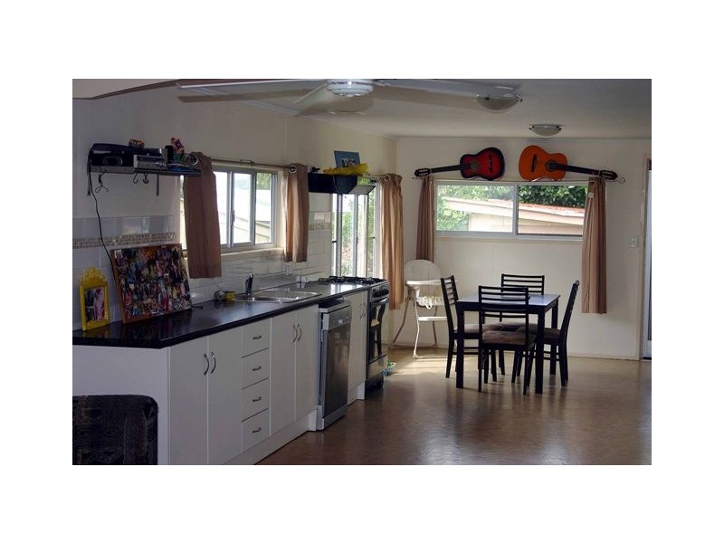 32 Tailor St, Tin Can Bay QLD 4580