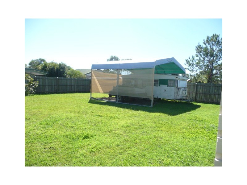 35 Canberra Ave, Cooloola Cove QLD 4580